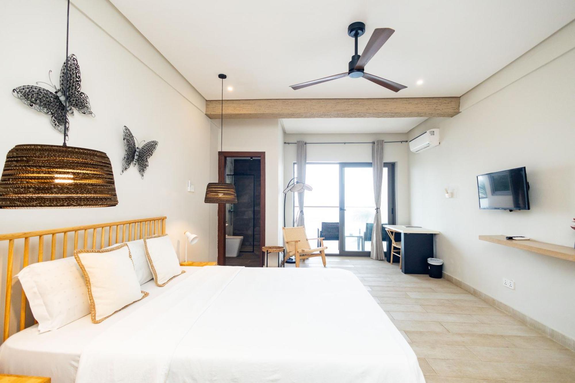Serenity Residences & Spa - Kokrobite Beach Exteriör bild